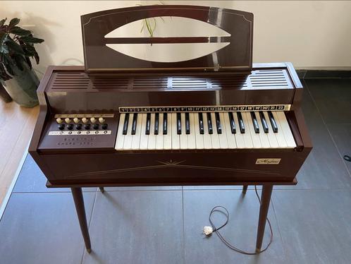 Magnus electric chord orgel, Muziek en Instrumenten, Orgels, Gebruikt, Orgel, 2 klavieren, Ophalen