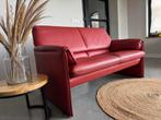 Leolux Bora bèta 2-zits rood - als nieuw!, Huis en Inrichting, Banken | Bankstellen, Ophalen of Verzenden, Zo goed als nieuw, 150 tot 200 cm