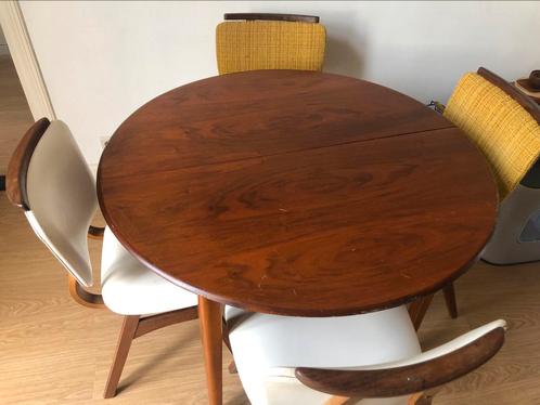Vintage eetkamerset met verlengbare/uischuifbare ronde tafel, Huis en Inrichting, Complete eetkamers, Gebruikt, 4 tot 6 stoelen