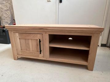 Nieuw eiken TV-meubel – landelijk & robuust – 112 cm breed beschikbaar voor biedingen