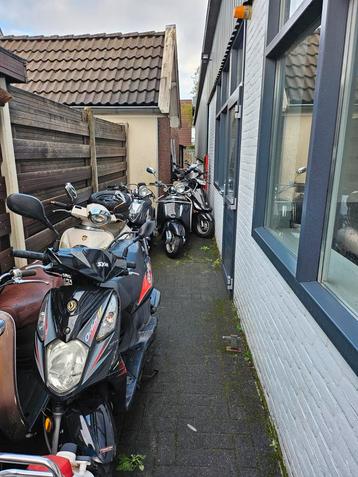 13 Scooters - Export/Opknap/Inruil beschikbaar voor biedingen