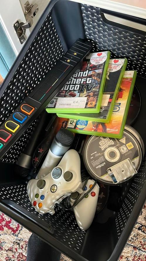 Xbox 360 Console met Games en Accessoires, Spelcomputers en Games, Games | Xbox 360, Gebruikt, Avontuur en Actie, 1 speler, Vanaf 16 jaar