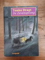 Tonke Dragt - De Zevensprong, Boeken, Ophalen of Verzenden, Fictie algemeen, Zo goed als nieuw, Tonke Dragt