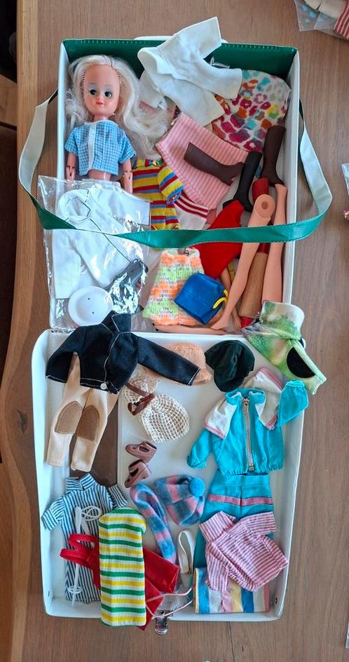 Barbie vintage Fleur /Madeliefje fashion/koffer langhengsel, Kinderen en Baby's, Speelgoed | Poppen, Gebruikt, Barbie, Ophalen of Verzenden