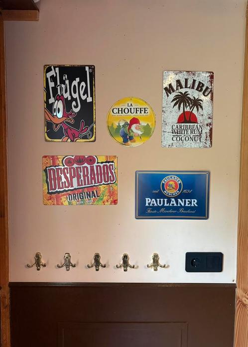 5 diverse metalen reclame bordjes Mancave Bar Café Bier, Verzamelen, Merken en Reclamevoorwerpen, Zo goed als nieuw, Reclamebord