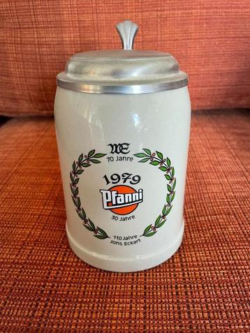 Stenen 1/2 ltr  bierpul met tinnen deksel beschikbaar voor biedingen