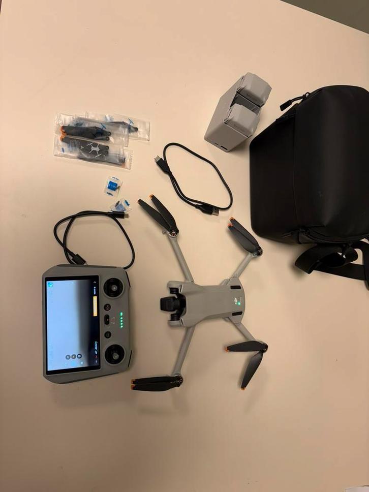 DJI Mini 3 Fly More Combo + Smart Controller, drone 249gr, Audio, Tv en Foto, Drones, Drone met camera, Ophalen of Verzenden