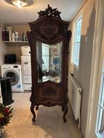 Barok Notenhouten Vitrinekast met Verlichting, Antiek en Kunst, Antiek | Meubels | Kasten, Ophalen