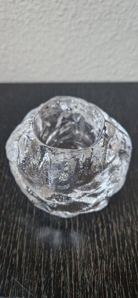 Glazen waxinelichthouder Kosta Boda Snowball van Ann Wärff, Antiek en Kunst, Antiek | Glas en Kristal, Ophalen of Verzenden