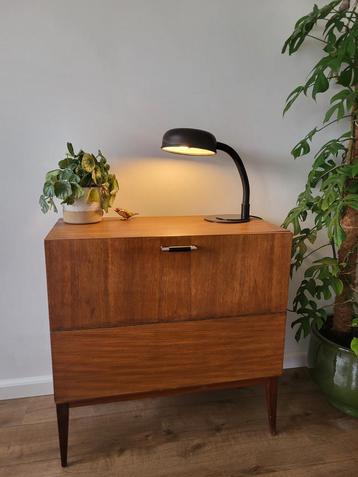 Vintage tafellampje beschikbaar voor biedingen