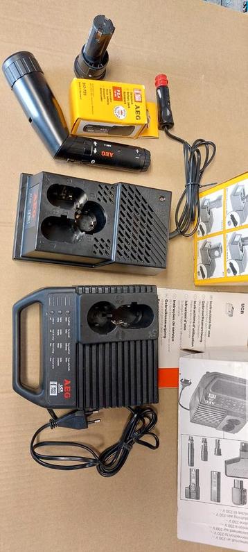 AEG schroefmachine 2,4 V. Kpl.met 230v.en 12v.autolader beschikbaar voor biedingen