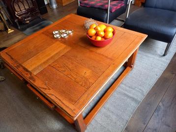 Salon tafel 110x110 SCHUITEMA beschikbaar voor biedingen
