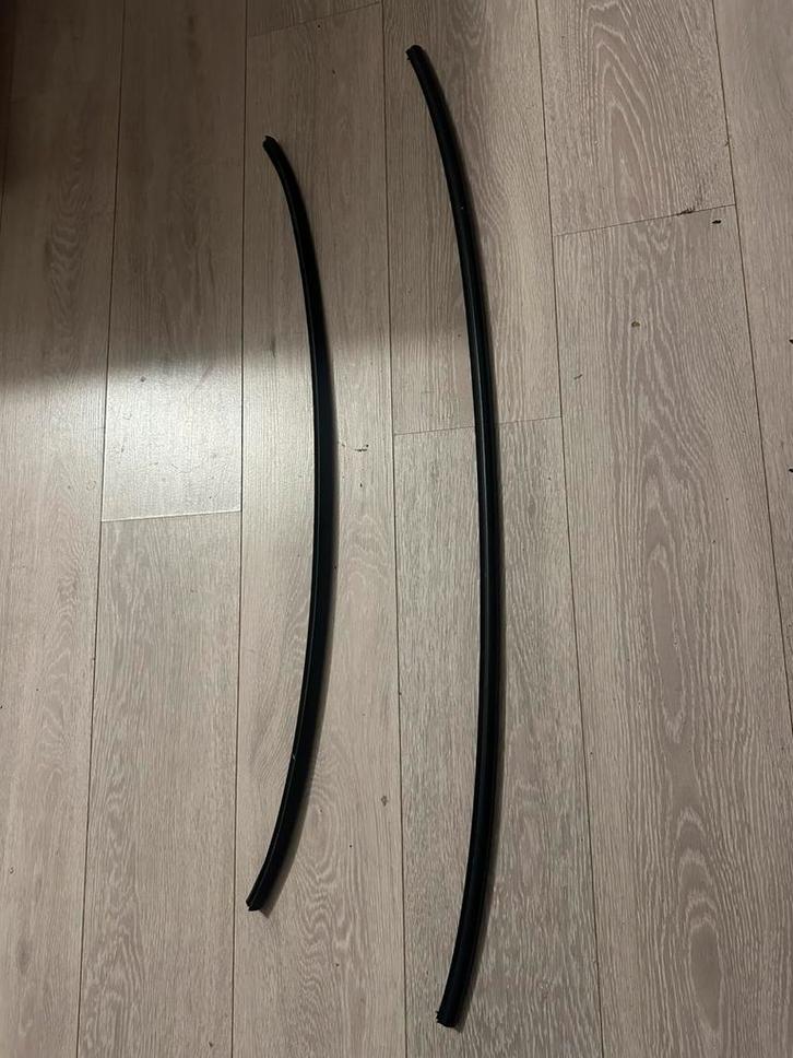 Kofferklep rubbers mini cooper s R53, Auto diversen, Autosport-onderdelen, Ophalen of Verzenden