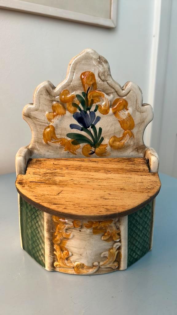 Antieke majolica barbotine zoutpot Italy Frankrijk, Huis en Inrichting, Keuken | Servies, Gebruikt, Overige typen, Overige stijlen