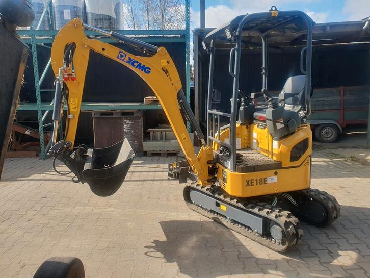 XCMG XE18E Minikraan te koop!, Zakelijke goederen, Machines en Bouw | Kranen en Graafmachines, Kraan, Ophalen