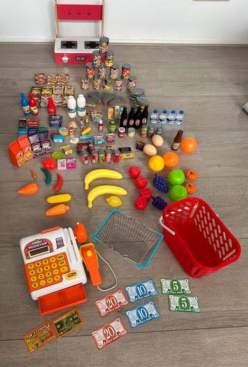 Speelgoed keuken/winkeltje met vele extra’s beschikbaar voor biedingen