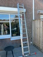 Altrex inschuifbare ladder, Doe-het-zelf en Verbouw, Ladders en Trappen, Gebruikt, 4 meter of meer, Ophalen