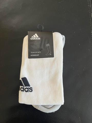 Voetbalsokken Adidas Milano 16  maat 40/42 (NIEUW ) beschikbaar voor biedingen