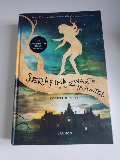 Robert Beatty - Serafina en de zwarte mantel, Boeken, Kinderboeken | Jeugd | 10 tot 12 jaar, Zo goed als nieuw, Ophalen
