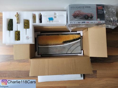 CMC Road Service Diorama vitrine met 1/18 Alfa 8C 2900B, Hobby en Vrije tijd, Modelbouw | Figuren en Diorama's, Nieuw, Diorama