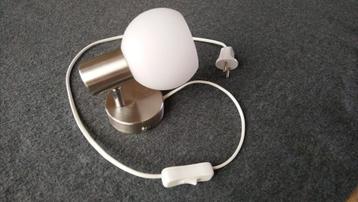 Wandlamp beschikbaar voor biedingen