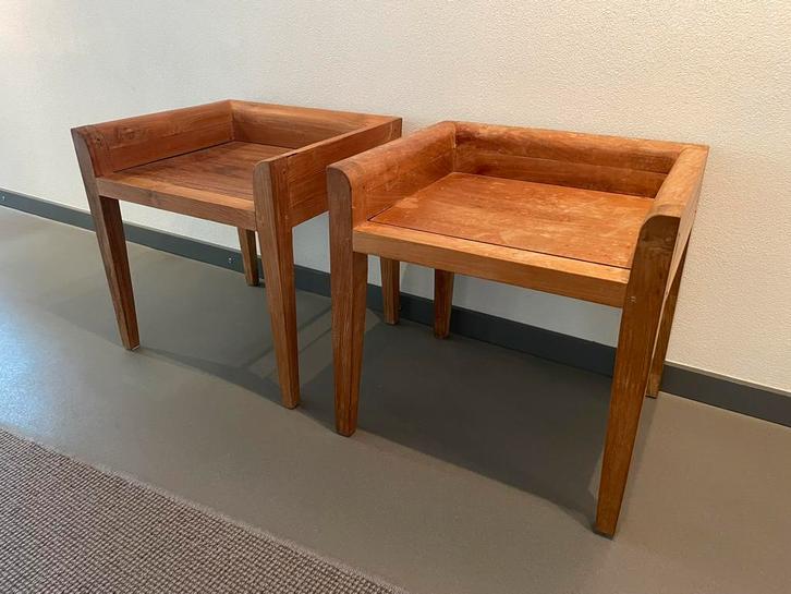 2 krukjes / bijzettafels / nachtkastjes, Huis en Inrichting, Krukjes, Zo goed als nieuw, Hout, Ophalen
