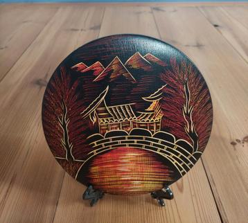 Vintage houten decoratie met Chinese beschildering.  beschikbaar voor biedingen