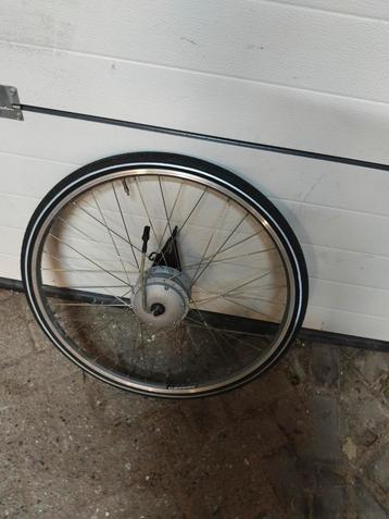 Gazelle voorwiel motor 5 pins rollerbrake  beschikbaar voor biedingen