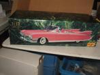 Maisto Cadillac Eldorado Biarritz Pink 1/12, Hobby en Vrije tijd, Modelauto's | 1:5 tot 1:12, Ophalen of Verzenden, 1:9 t/m 1:12
