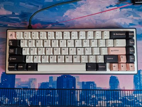 Custom keyboard: Killer65, Computers en Software, Toetsenborden, Zo goed als nieuw, Ophalen