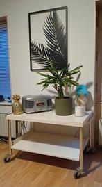 Leuke tafel op wieltjes, wit met chroom., Huis en Inrichting, Tafels | Sidetables, Ophalen, Gebruikt, Rechthoekig, Metaal
