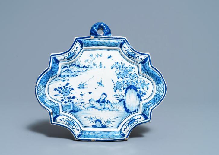 Antiek Delfts aardewerk - Chinoiserie Plaquette - 18e eeuw, Antiek en Kunst, Antiek | Keramiek en Aardewerk, Ophalen of Verzenden