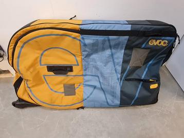 Te huur Evoc fietstas travelbag voor elke fiets geschikt.  beschikbaar voor biedingen