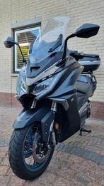 Motorscooter Kymco AK550, Scooter, Particulier, 550 cc, 2 cilinders
