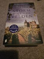 Storm boven de Velden - Marie Lacrosse, Boeken, Romans, Ophalen of Verzenden, Zo goed als nieuw, Marie Lacrosse, Nederland