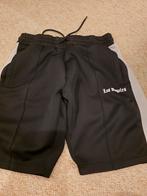 Korte broek, Ophalen, Zo goed als nieuw