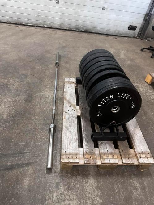 150kg Titan Bumperplates + Opbergrek en Olympische Barbell, Sport en Fitness, Fitnessmaterialen, Gebruikt, Halterschijven, Ophalen
