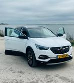 Opel Grandland X 1.6 Turbo 180pk S&S Aut 2019 Wit, Auto's, 1380 kg, 74 €/maand, 4 cilinders, Wit