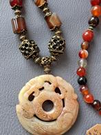 098 Ketting met antieke handgesneden Jade amulet Draak & Rat, Sieraden, Tassen en Uiterlijk, Kettinghangers, Overige kleuren, Ophalen of Verzenden