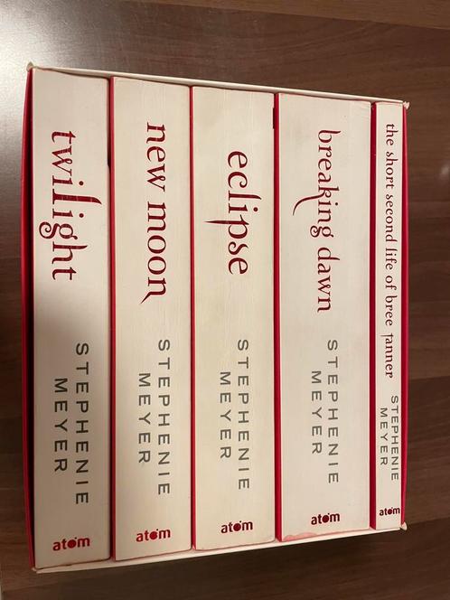 The twilight saga boeken Engels, Boeken, Fantasy, Gelezen, Ophalen of Verzenden