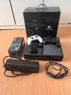 Xbox One met kinect, Spelcomputers en Games, Spelcomputers | Xbox One, Xbox One, Met 2 controllers, Ophalen of Verzenden, 500 GB