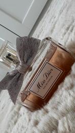 Miss dior eau de parfum 100 ml, Sieraden, Tassen en Uiterlijk, Uiterlijk | Parfum, Ophalen of Verzenden, Zo goed als nieuw