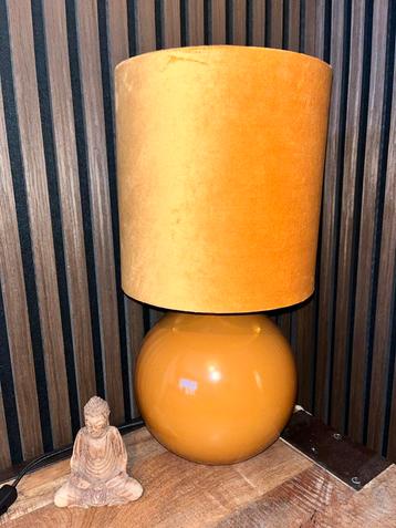 Tafellamp beschikbaar voor biedingen