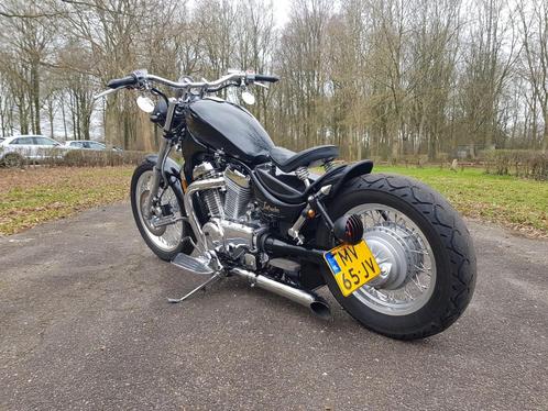 Zeer strakke en unieke Suzuki Intruder VS700 bobber, Motoren, Motoren | Suzuki, Particulier, Chopper, meer dan 35 kW, 2 cilinders