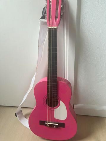 Roze Kindergitaar beschikbaar voor biedingen