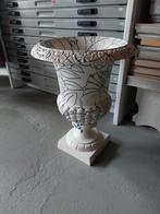 Gietijzeren Vazen met Decoratie, Overige materialen, Gebruikt, Overige kleuren, Ophalen of Verzenden
