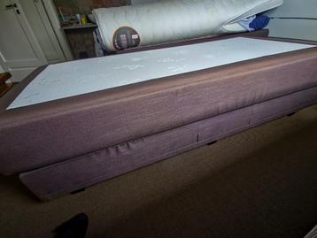 Boxspring 180x200 beschikbaar voor biedingen