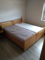 Tweepersoons bed met matrassen, Huis en Inrichting, Slaapkamer | Bedden, Ophalen, Gebruikt, 210 cm, Tweepersoons