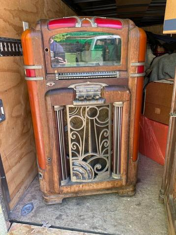 Goedkope Wurlitzer model 700 jukebox van 1940 beschikbaar voor biedingen