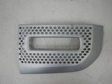 Land Rover Range Rover Defender Afdekking Mistlamp  links L8 beschikbaar voor biedingen